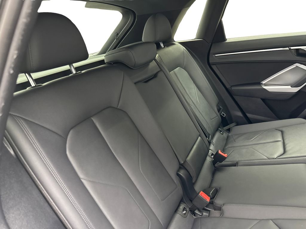 Used 2020 Audi Q3 2.0T Premium w/ Convenience Package image 40