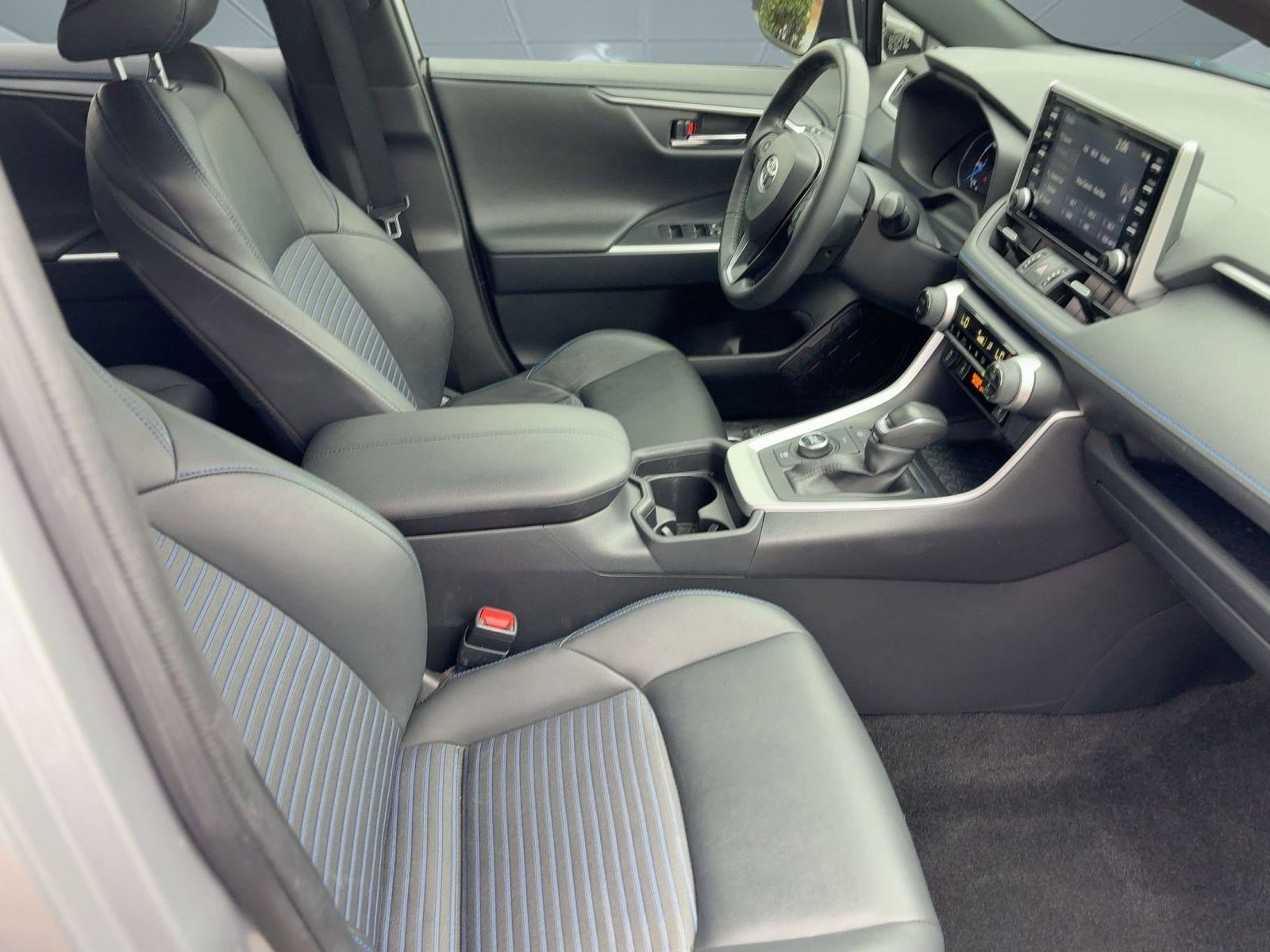 Used 2021 Toyota RAV4 XSE image 29