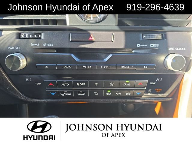 Used 2019 Lexus RX 450h AWD image 34