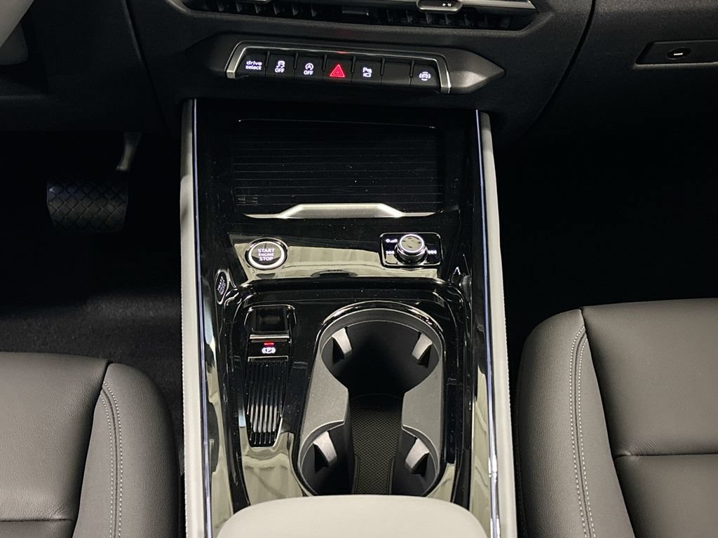 New 2026 Audi Q3 quattro 2.0T AWD/4WD image 13