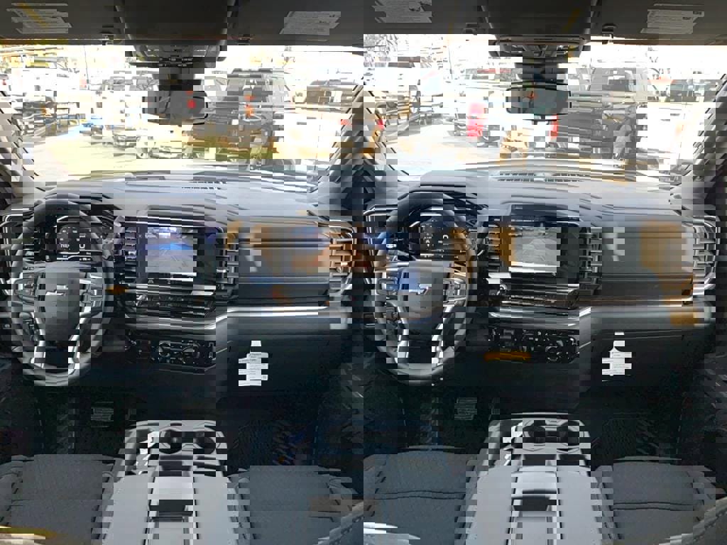 Used 2025 Chevrolet Silverado 1500 LT w/ Convenience Package II image 3