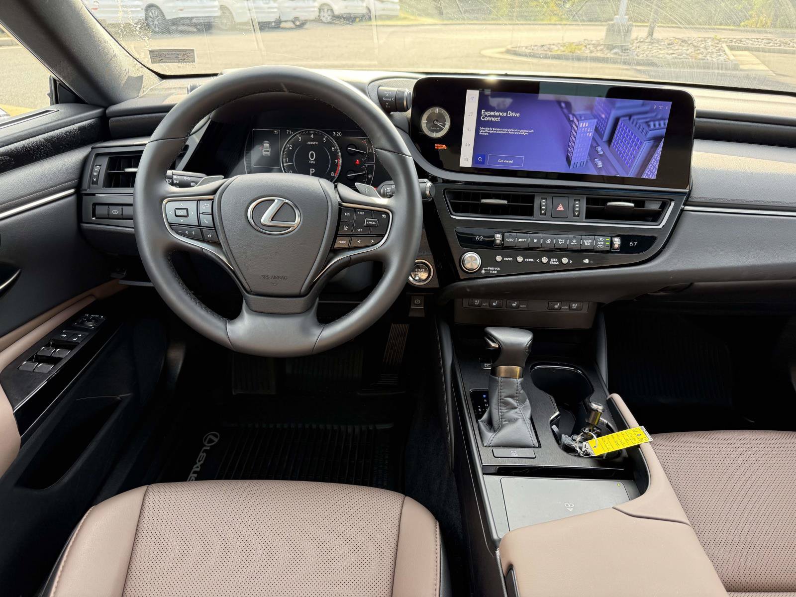Used 2025 Lexus ES 350 w/ Premium Package FWD image 8