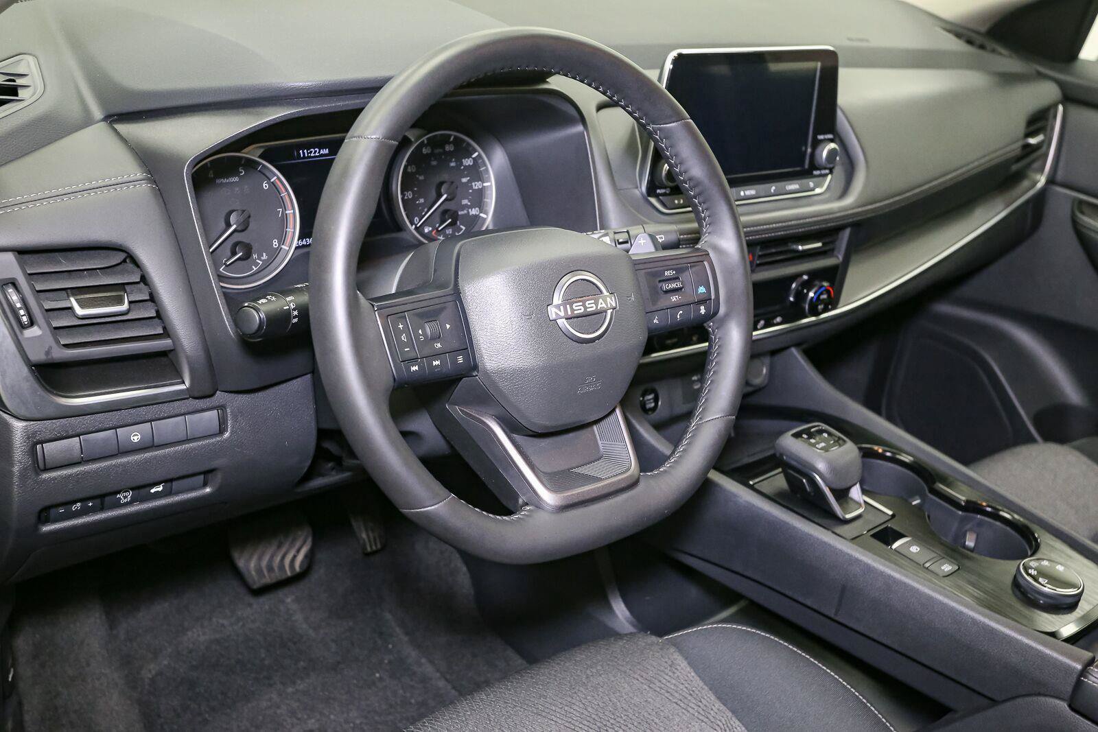 Used 2026 Nissan Rogue SV AWD/4WD image 22