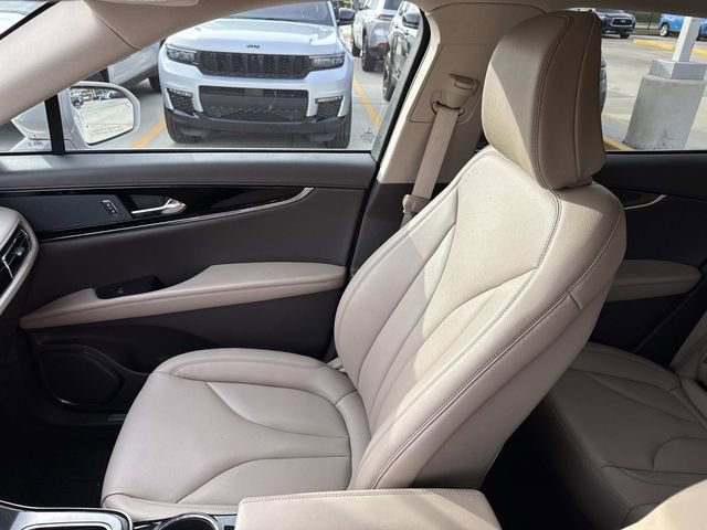 Used 2023 Lincoln Nautilus AWD image 17