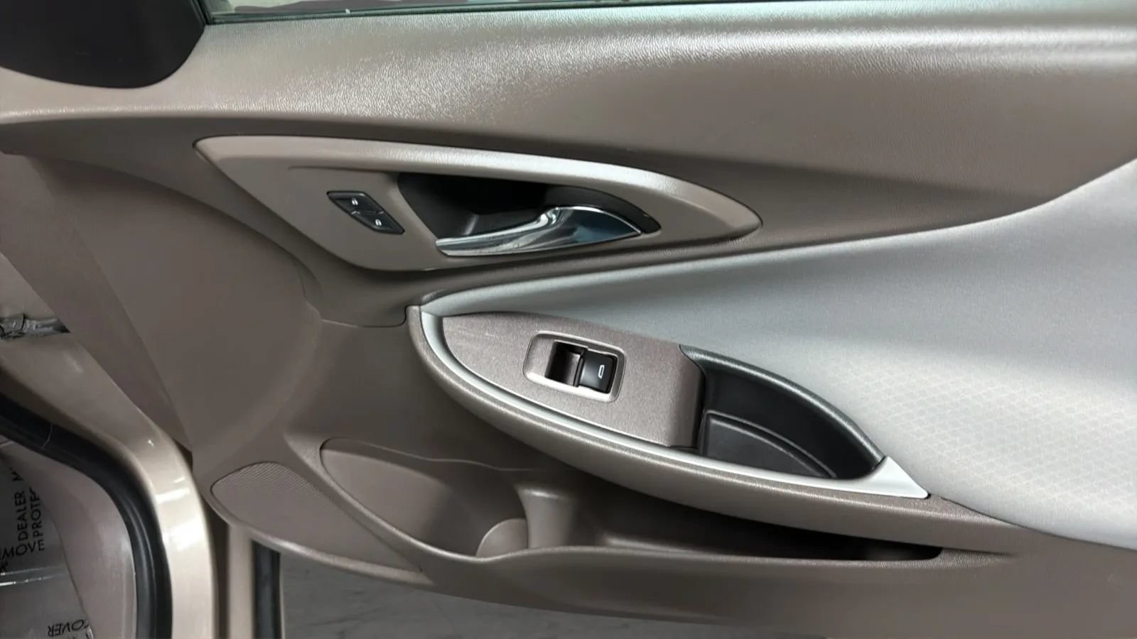 Used 2022 Chevrolet Malibu LT FWD image 18