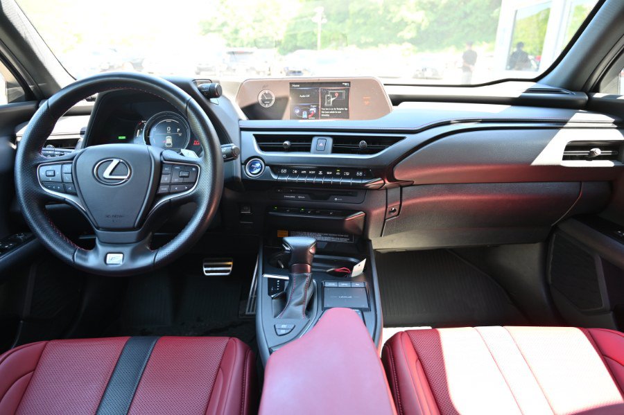 Used 2021 Lexus UX 250h F Sport w/ F Sport Premium Package AWD/4WD image 15