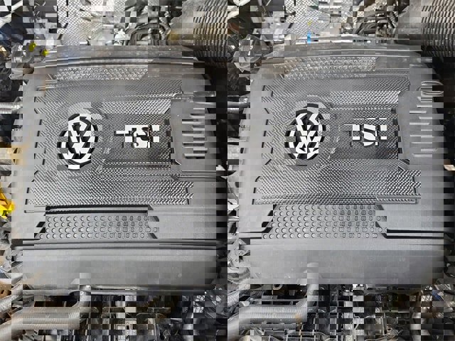 Used 2022 Volkswagen Atlas Cross Sport SE image 32