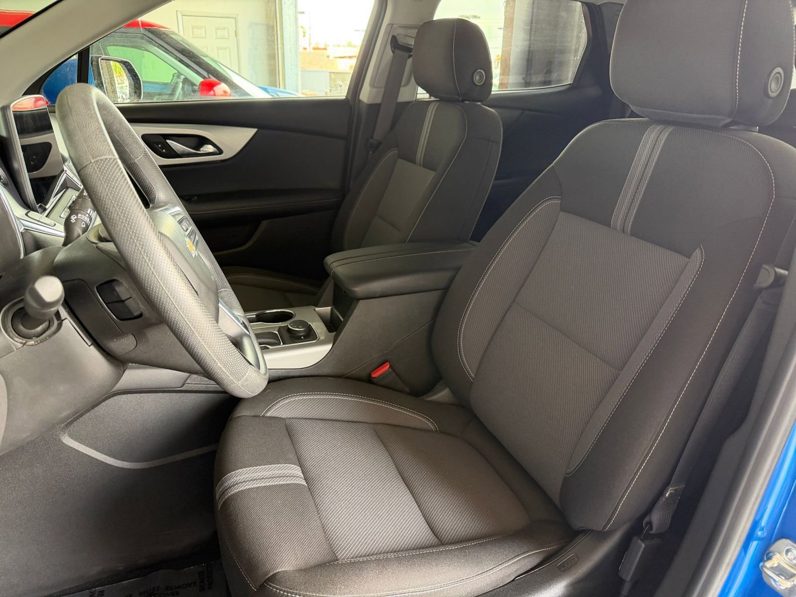 Used 2025 Chevrolet Blazer LT FWD image 37