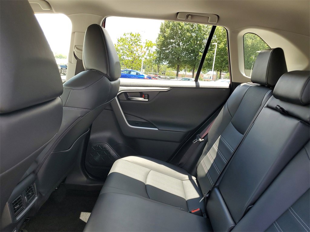 Used 2023 Toyota RAV4 Limited image 14