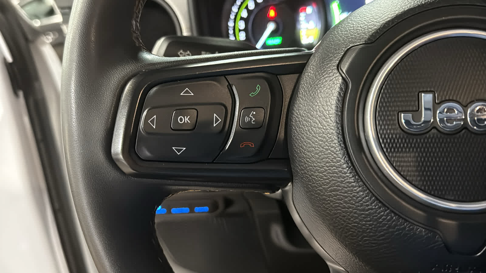Used 2024 Jeep Wrangler Unlimited AWD/4WD image 10