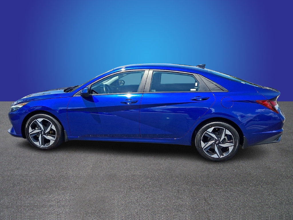 Used 2023 Hyundai Elantra SEL w/ Convenience Package FWD image 7