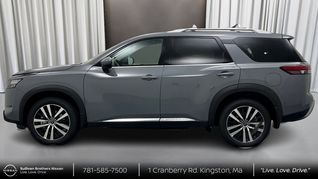 New 2025 Nissan Pathfinder Platinum w/ Cargo Package image 8