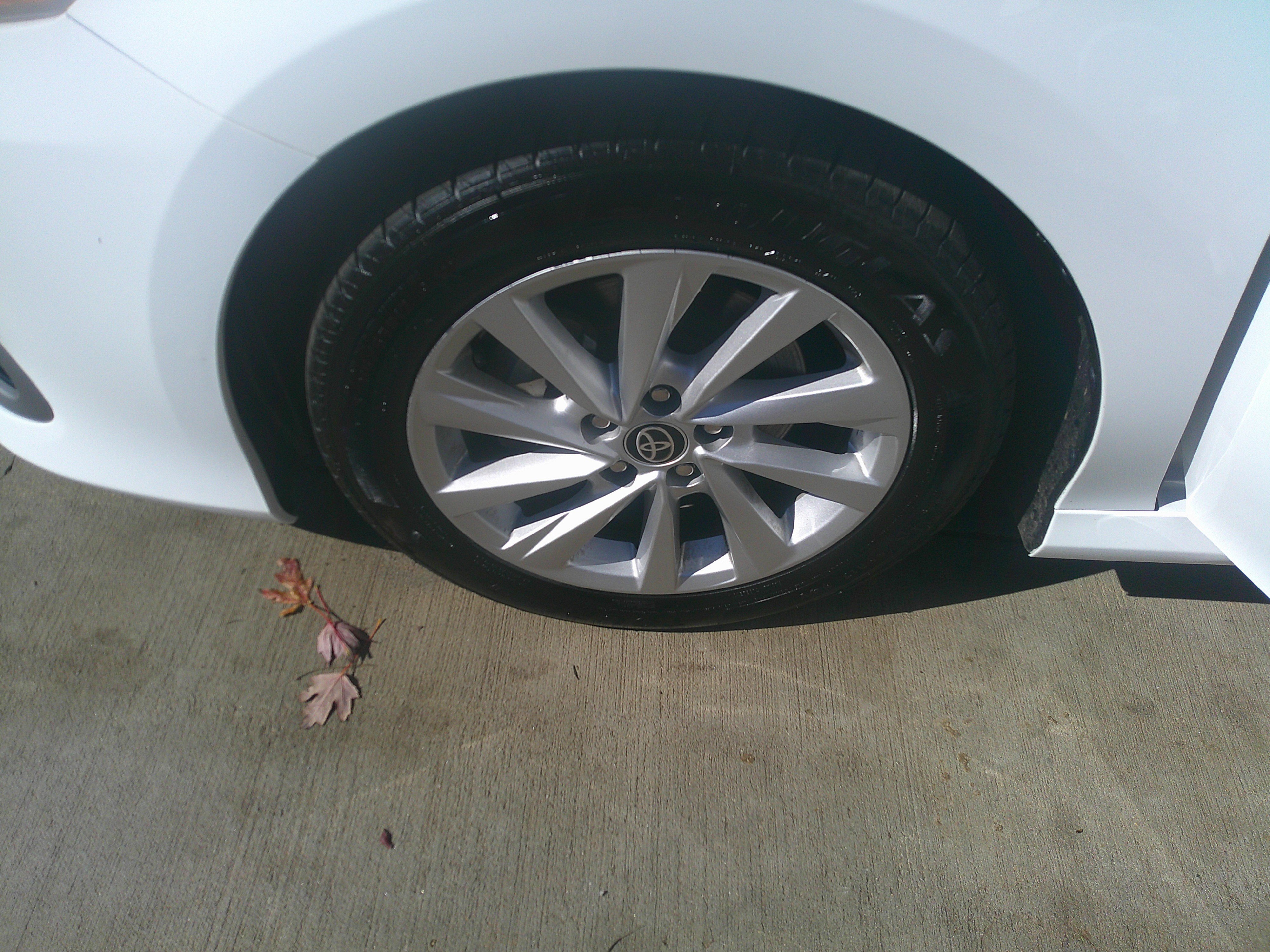 Used 2023 Toyota Camry LE image 16