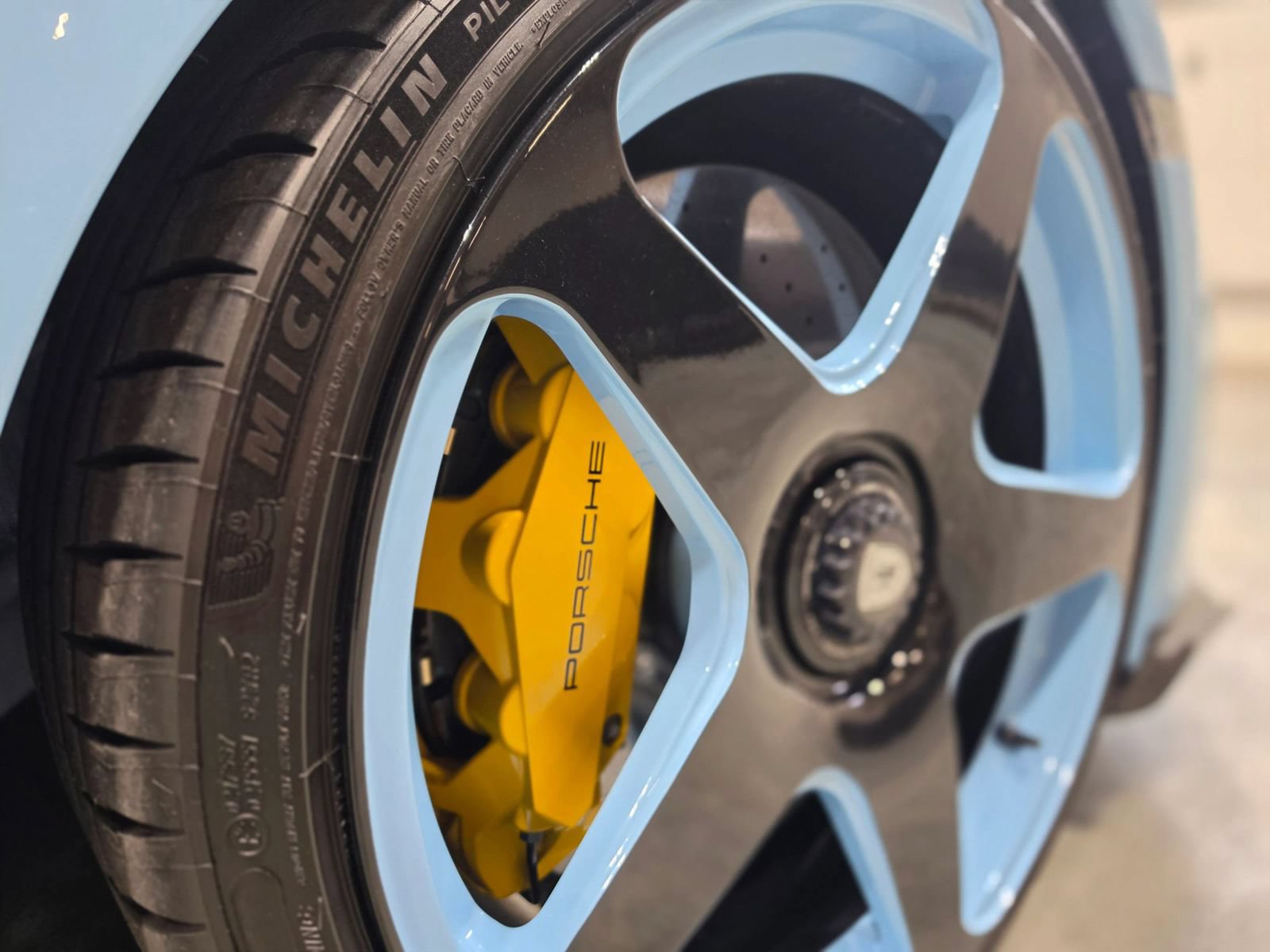 Used 2026 Porsche 911 GTS image 61