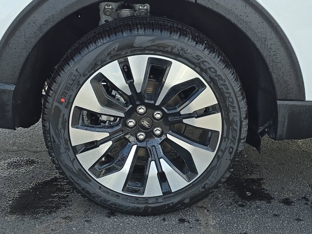 New 2026 Ford Explorer Platinum w/ LUX Leather Package image 58