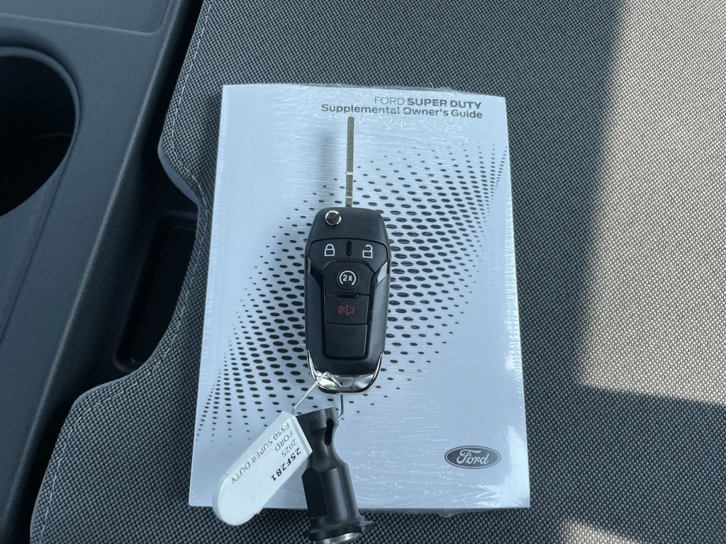 New 2025 Ford F550 4x4 Regular Cab Super Duty image 41