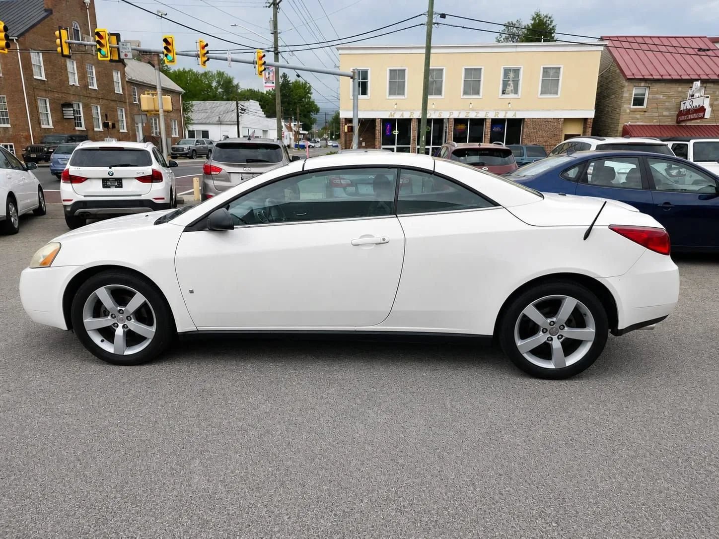 Used 2007 Pontiac G6 GT w/ Premium Package FWD image 6