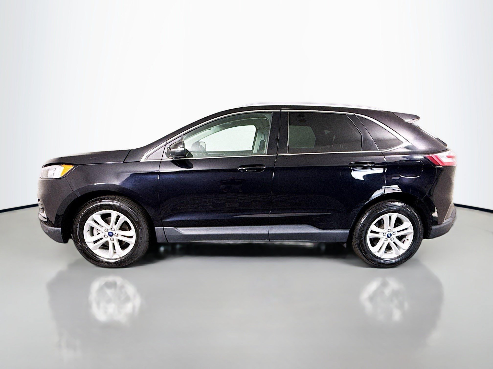 Used 2020 Ford Edge SEL FWD image 6