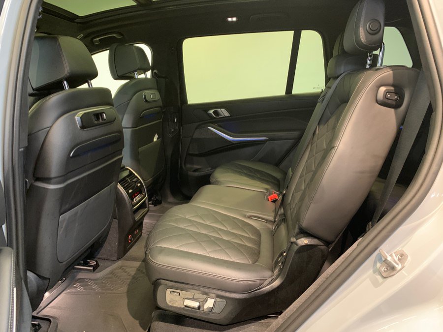 Used 2025 BMW X7 xDrive40i w/ M Sport Package AWD/4WD image 67