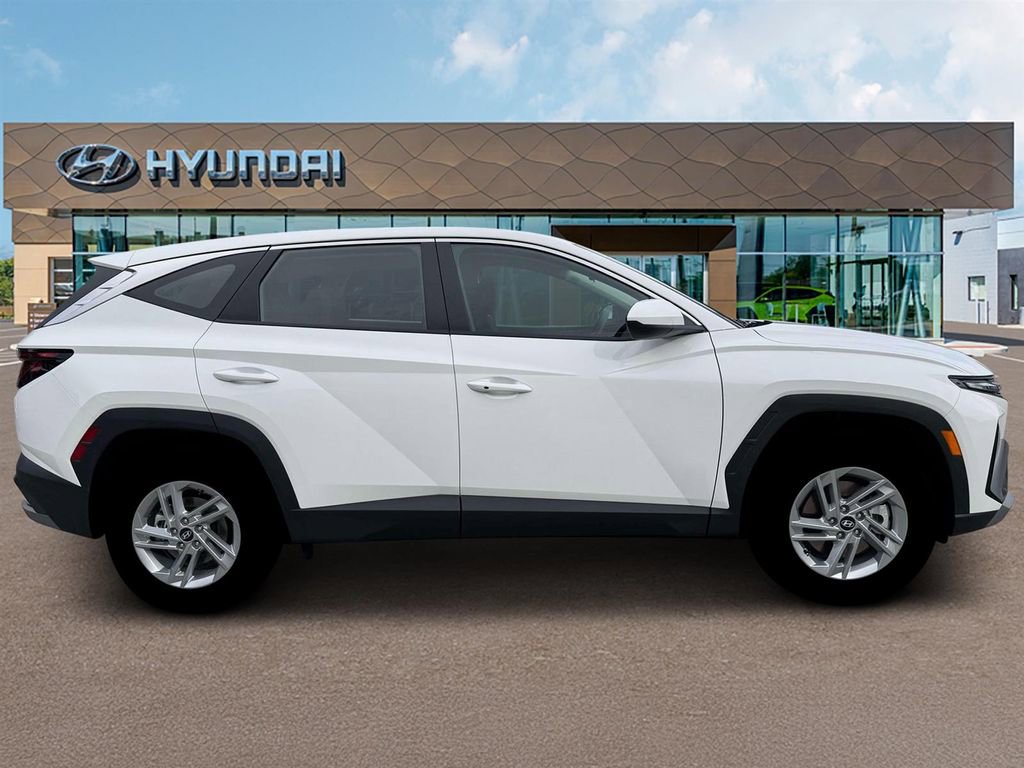 New 2026 Hyundai Tucson SE image 10