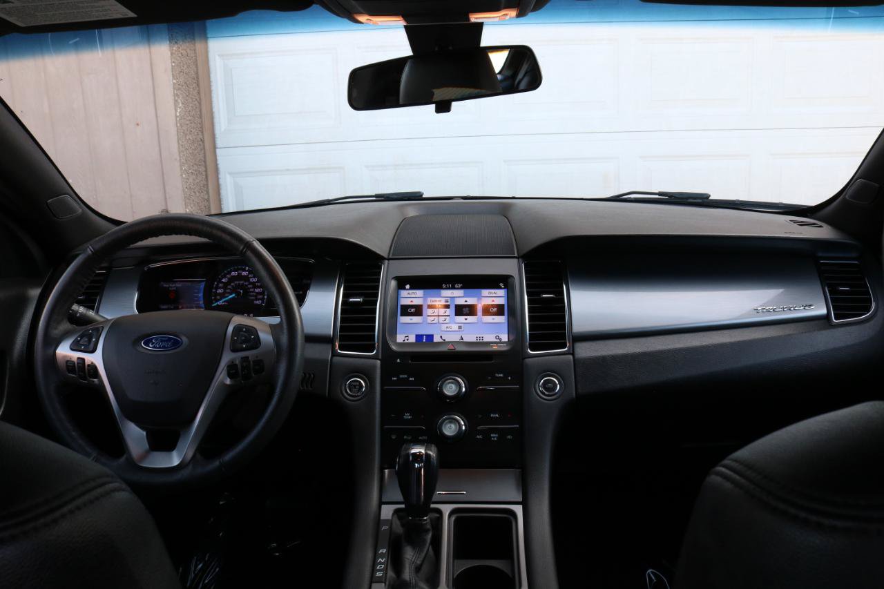Used 2019 Ford Taurus SEL w/ Equipment Group 201A FWD image 43