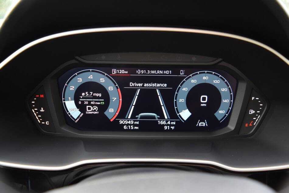 Used 2022 Audi Q3 2.0T Premium w/ Convenience Package AWD/4WD image 68