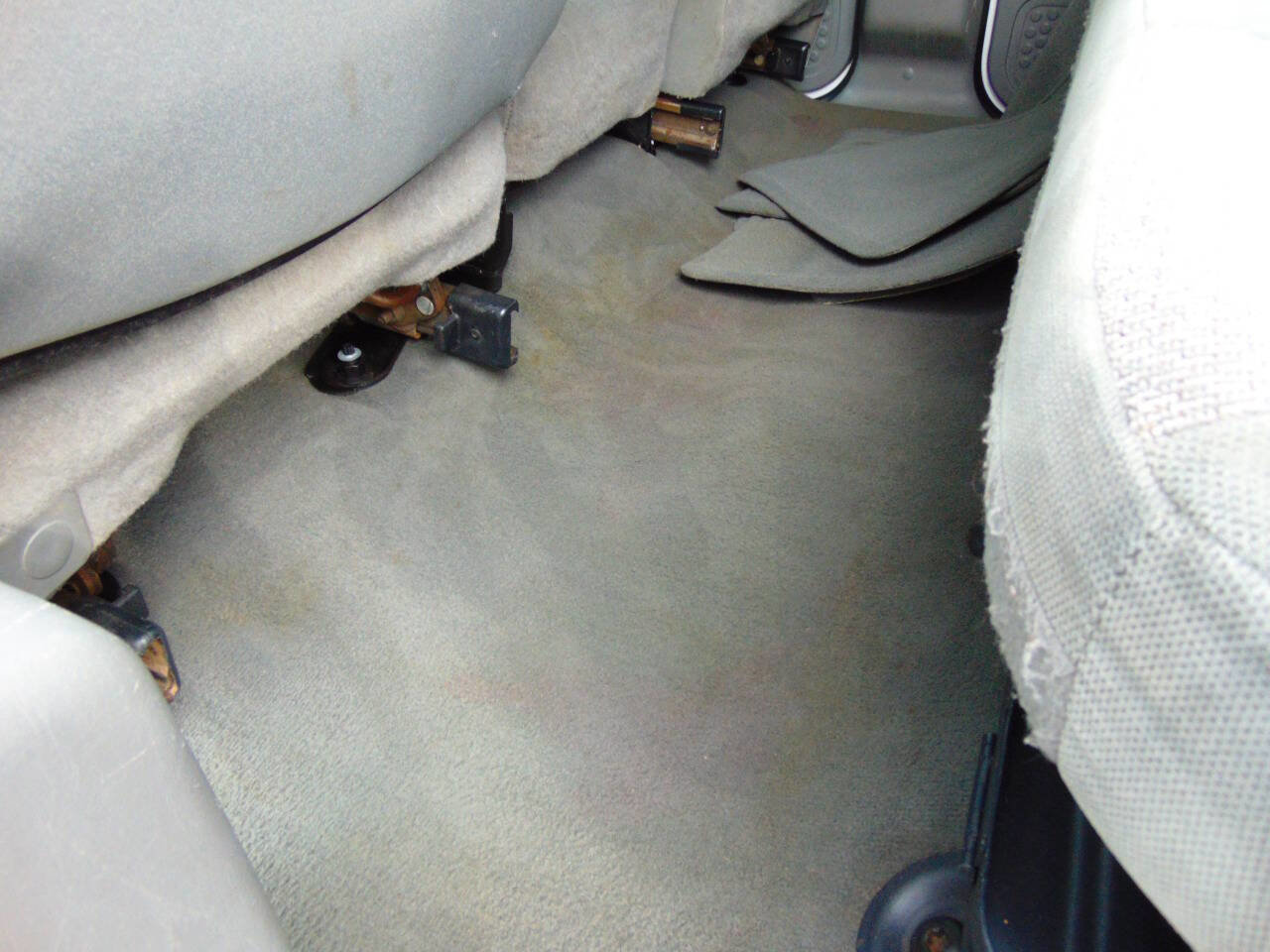 Used 2004 Ford F250 XLT image 10