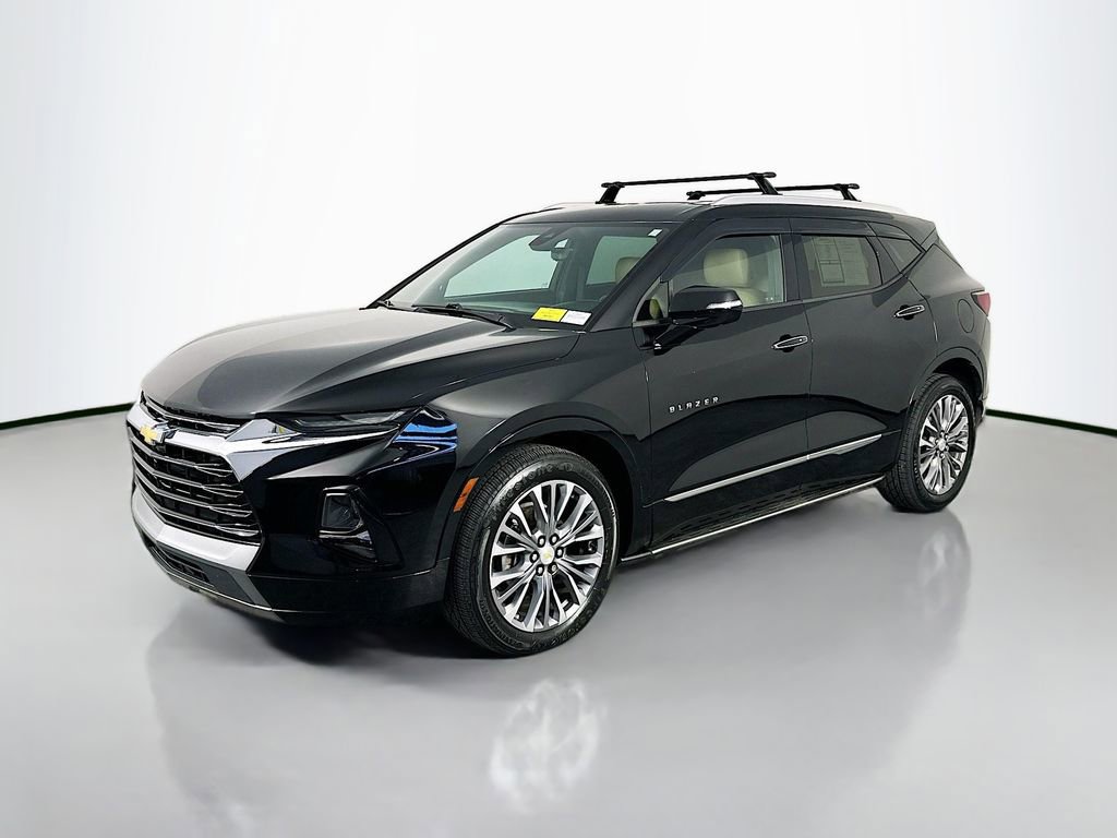 Used 2019 Chevrolet Blazer Premier w/ Driver Confidence II Package AWD/4WD image 3