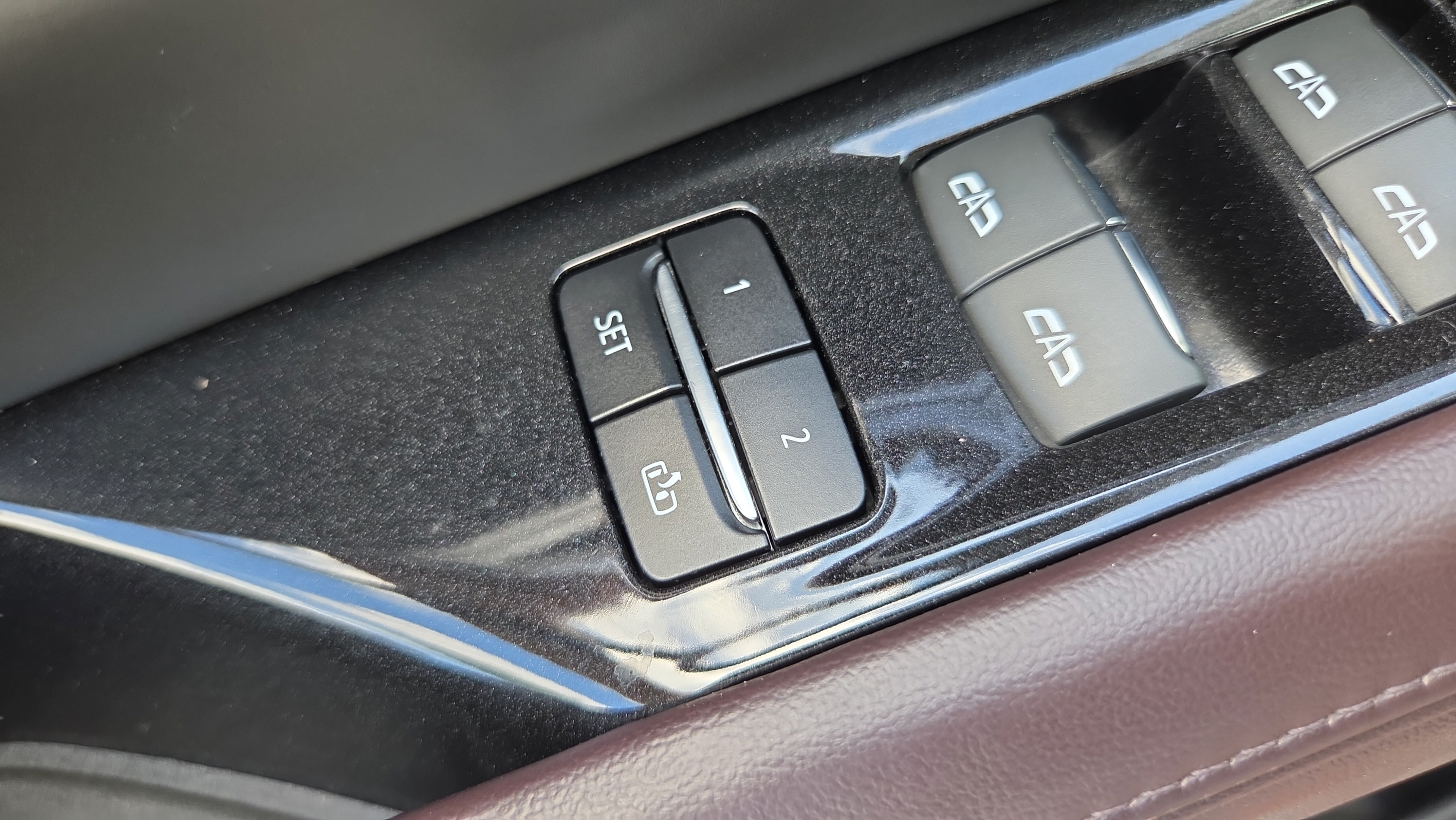 Used 2021 Cadillac Escalade ESV Sport Platinum w/ Heavy-Duty Trailer Package AWD/4WD image 31