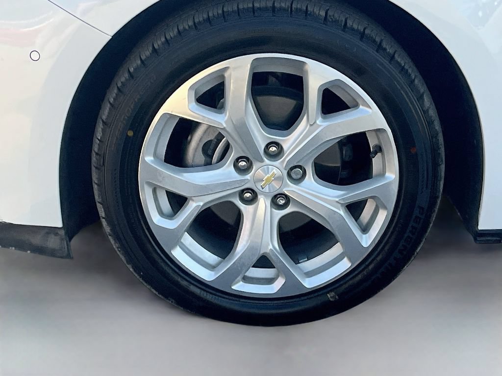 Used 2018 Chevrolet Volt Premier w/ Driver Confidence Package FWD image 31