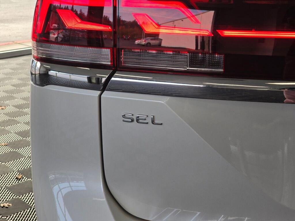 New 2026 Volkswagen Atlas SEL Premium R-Line image 14
