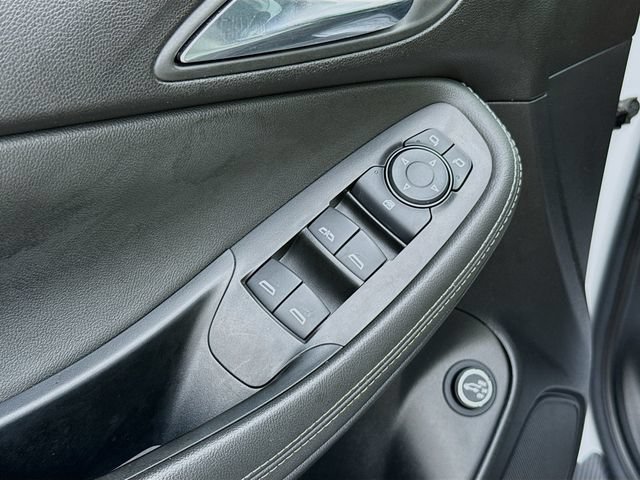 Used 2024 Buick Encore GX Sport Touring w/ Comfort Package FWD image 22