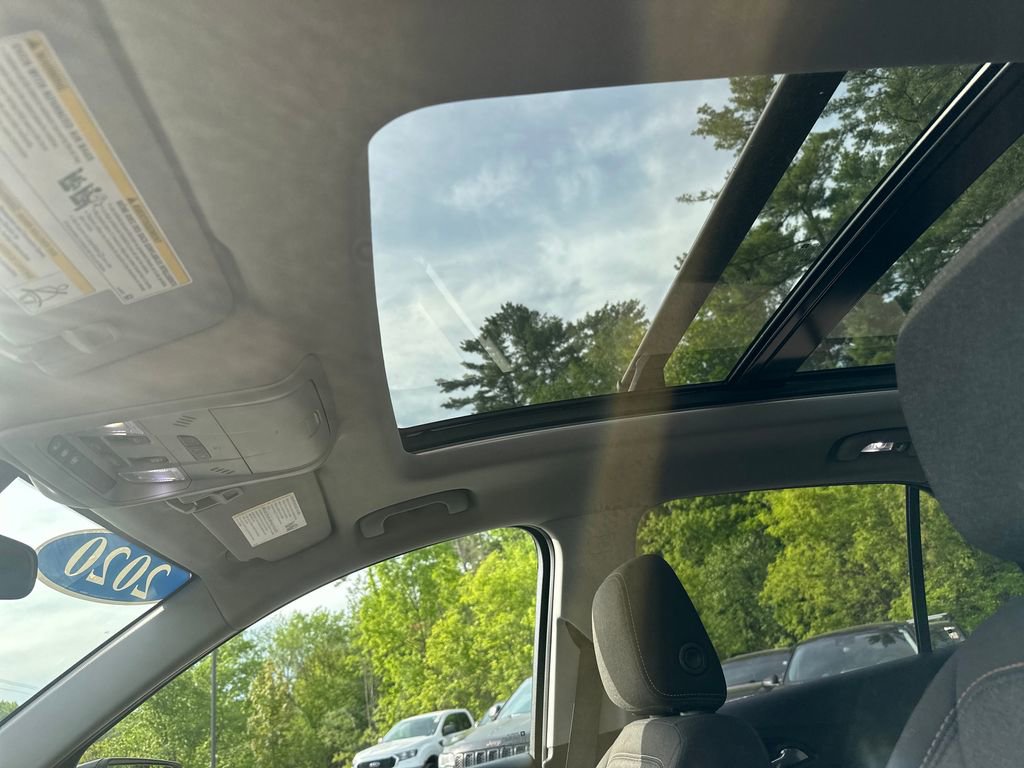 Used 2020 Chevrolet Equinox LT AWD/4WD image 16