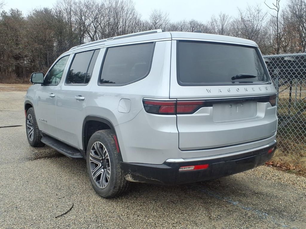 Used 2024 Jeep Wagoneer Series II w/ Flexible Seating Group image 4