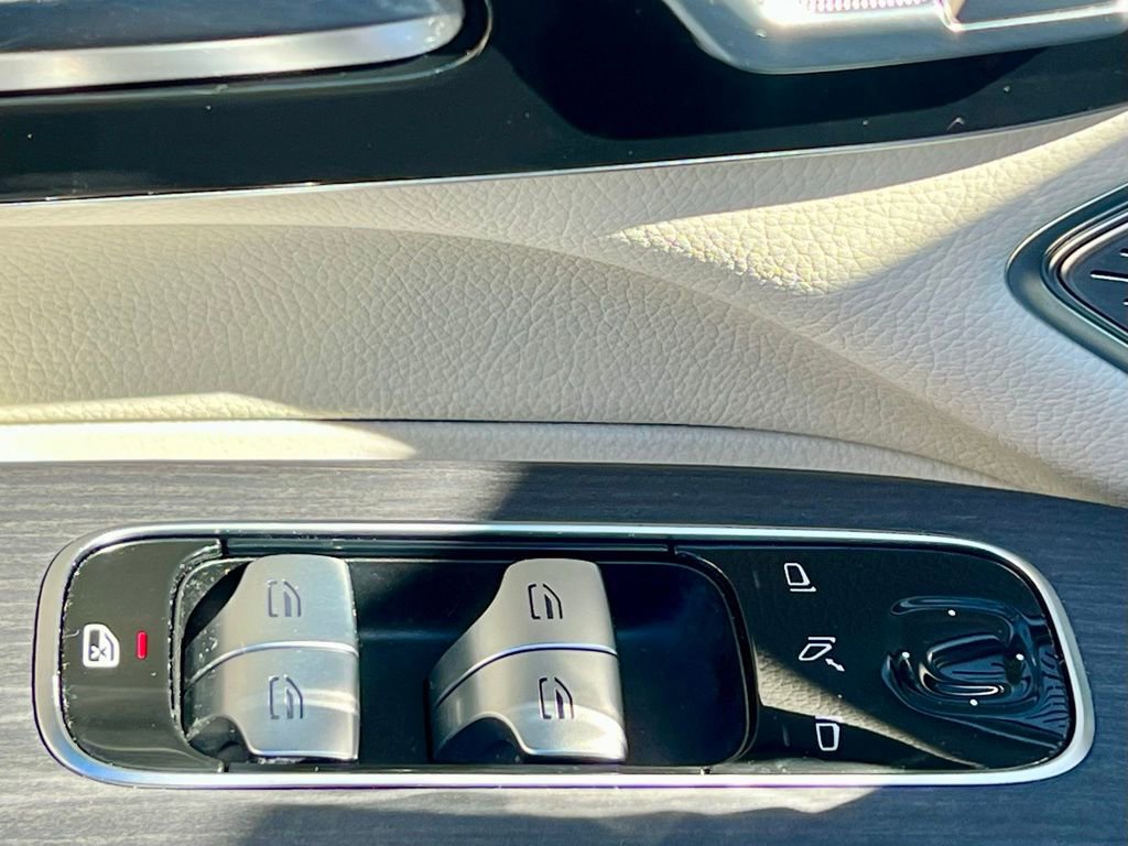 Certified 2023 Mercedes-Benz EQS 450+ 4MATIC SUV image 46