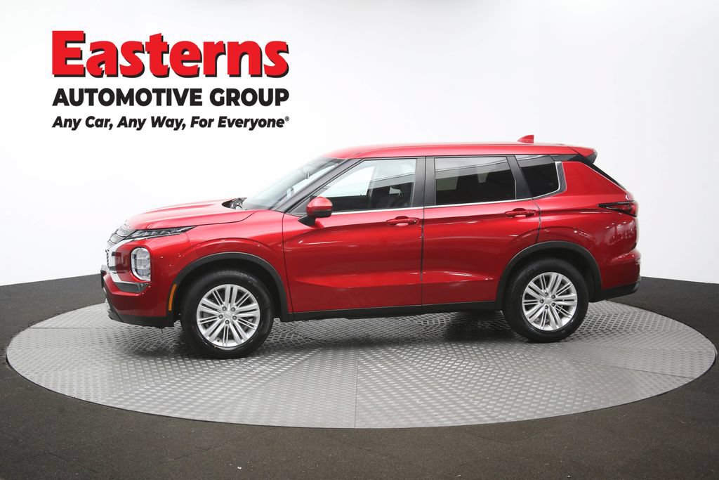 Used 2024 Mitsubishi Outlander ES AWD/4WD image 58