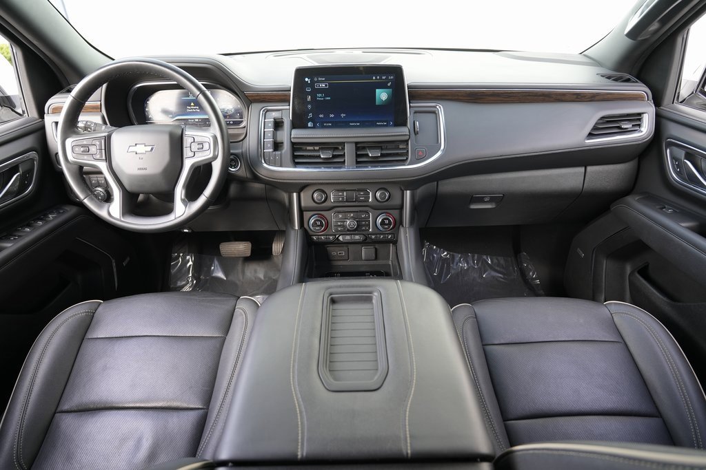 Used 2023 Chevrolet Suburban Premier image 46