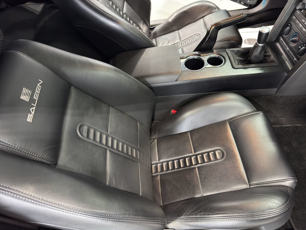Used 2006 Ford Mustang GT RWD image 35