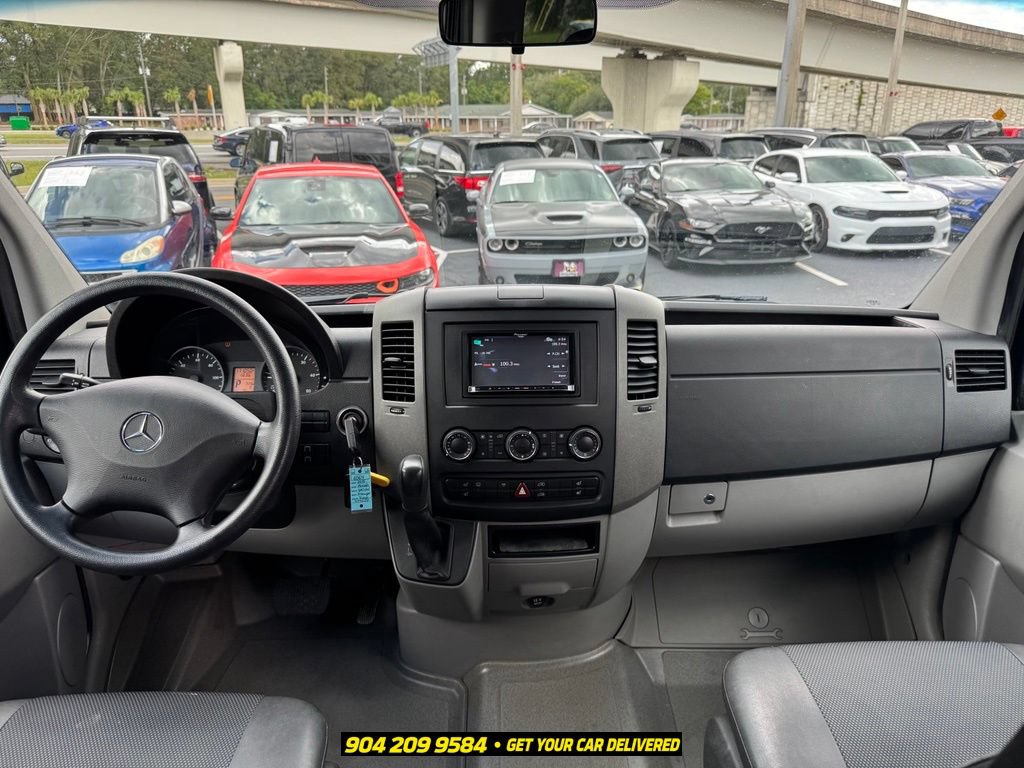 Used 2010 Mercedes-Benz Sprinter 2500 image 28