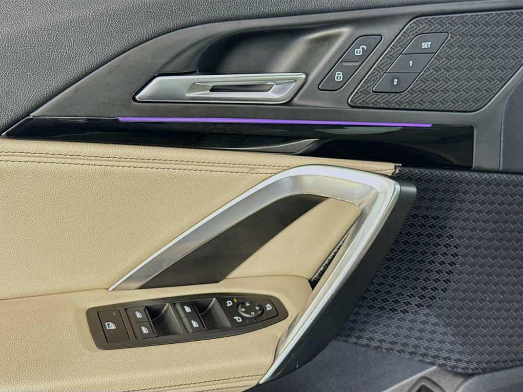 Used 2023 BMW X1 xDrive28i AWD/4WD image 19