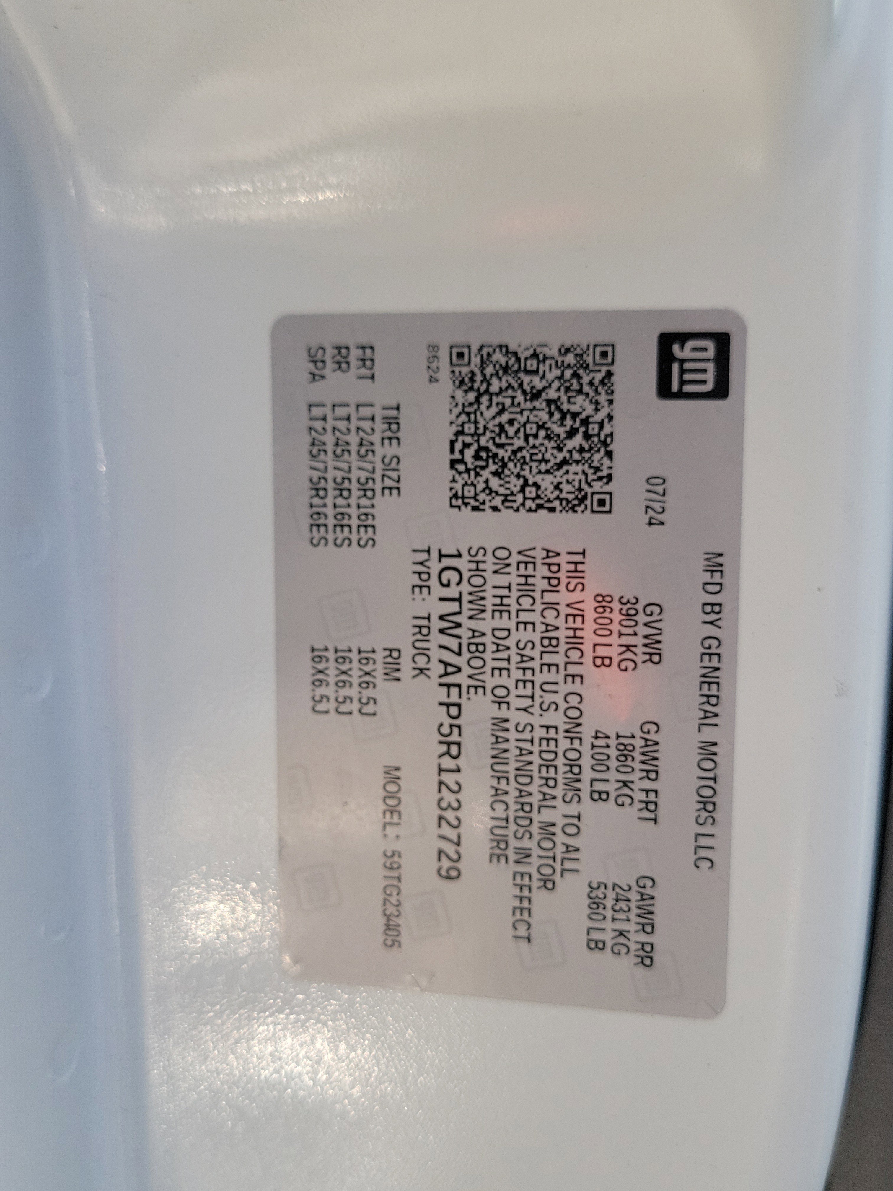 Used 2024 GMC Savana 2500 w/ Driver Convenience Package image 23