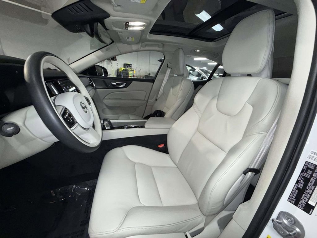 Used 2023 Volvo S60 B5 Plus w/ Protection Package Premier FWD image 2
