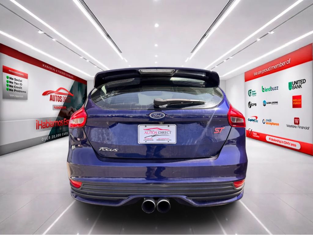 Used 2017 Ford Focus ST image 7
