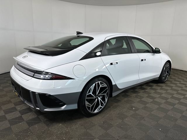 Used 2023 Hyundai Ioniq 6 SEL image 3