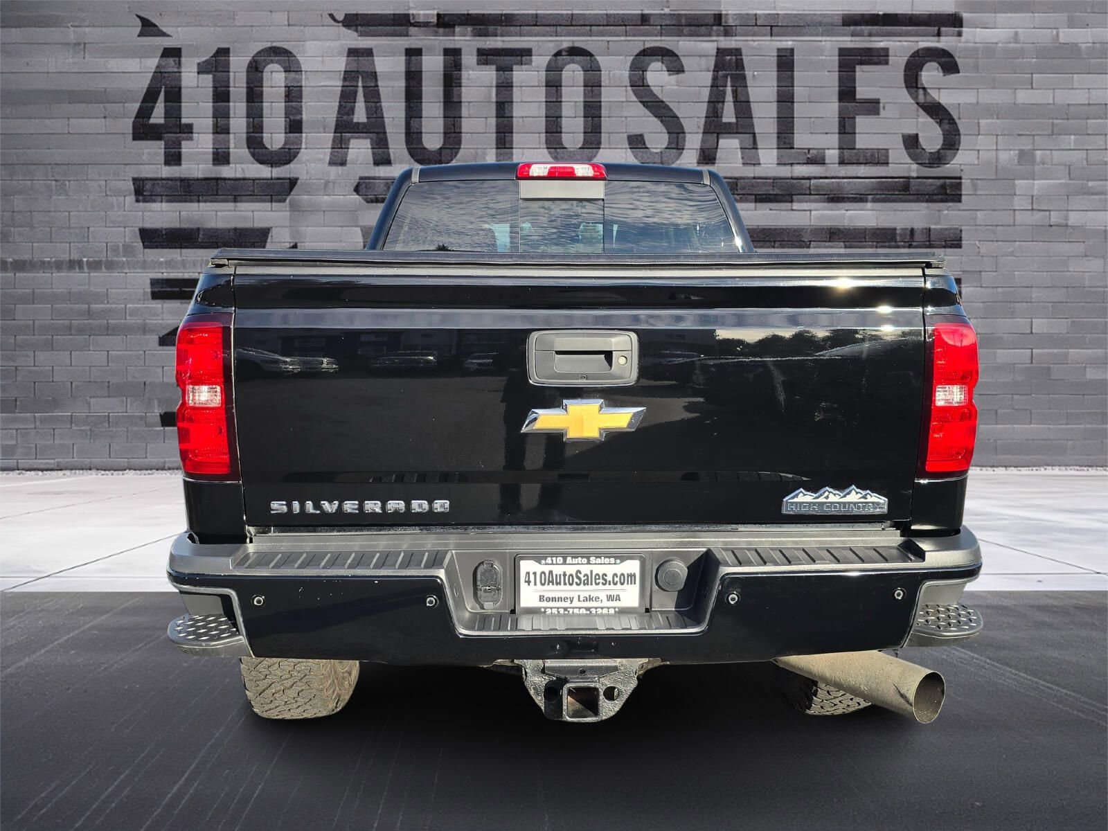Used 2015 Chevrolet Silverado 3500 High Country image 4