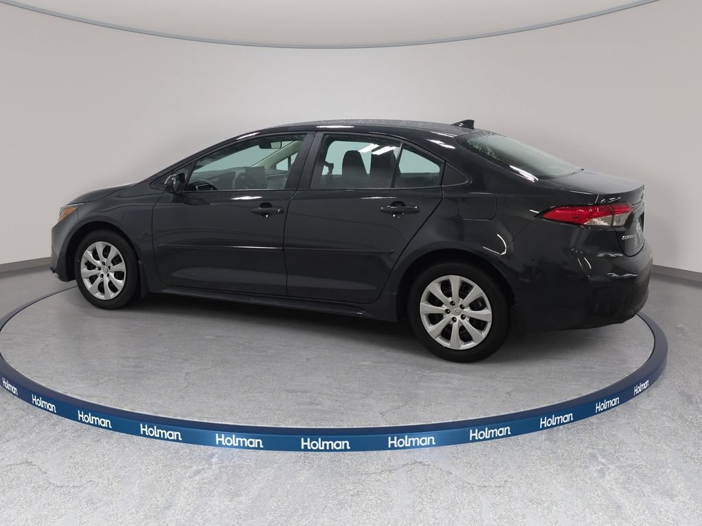 Used 2025 Toyota Corolla LE FWD image 9