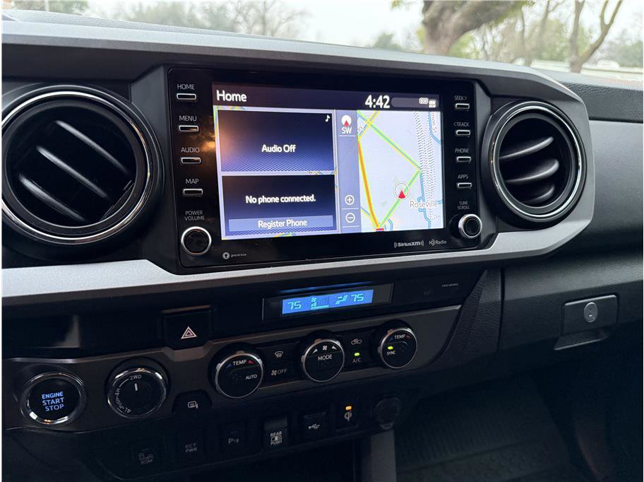 Used 2023 Toyota Tacoma TRD Sport w/ Advanced Technology Package image 11