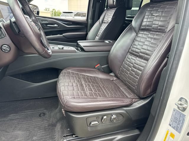 Used 2023 Cadillac Escalade Sport Platinum w/ LPO, ONYX Package RWD image 21