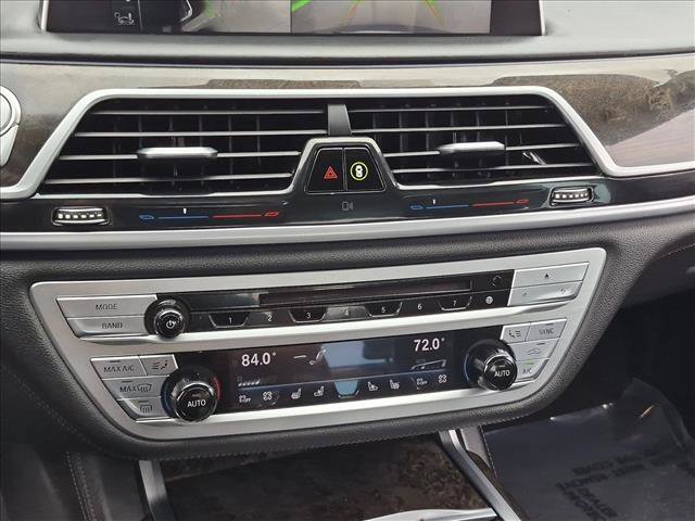 Used 2017 BMW 750i RWD image 15