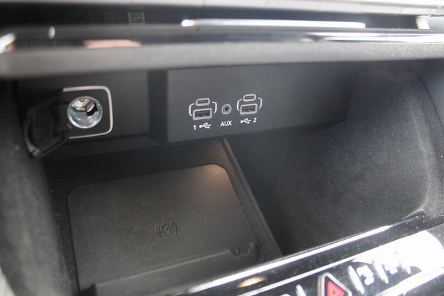 Used 2022 Jeep Wagoneer Series II w/ Advanced All Terrain Group image 25